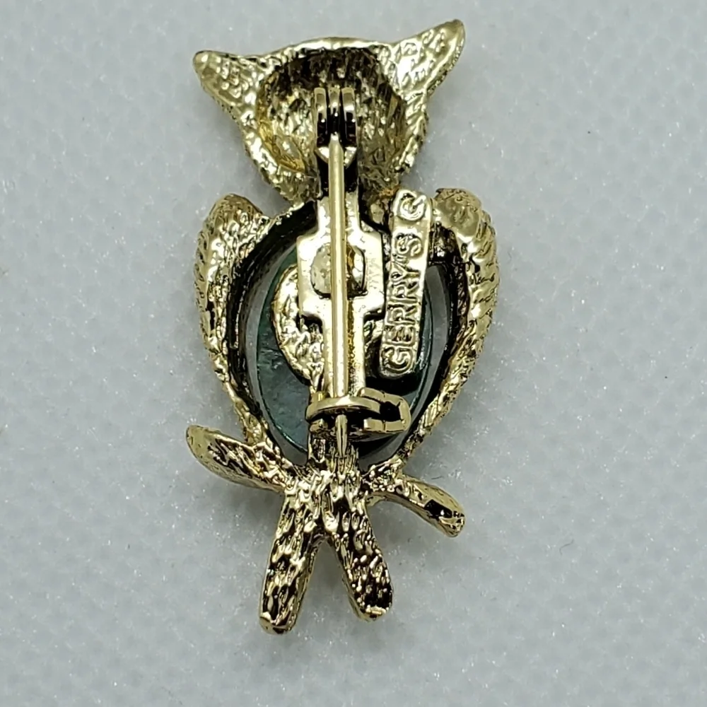 VINTAGE Gerry's Jelly Belly Owl Pin Brooch